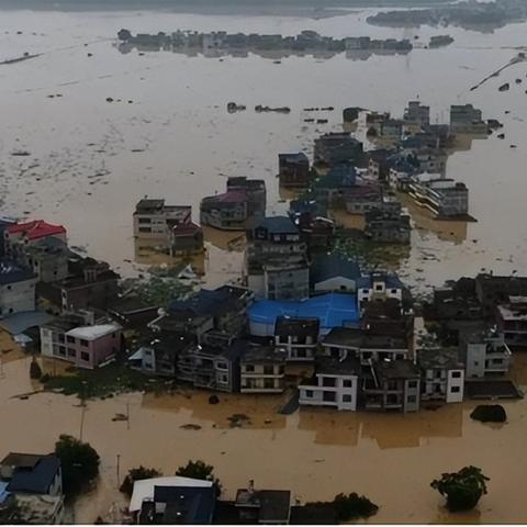 末日刁民最新章节,生存挑战与希望重生