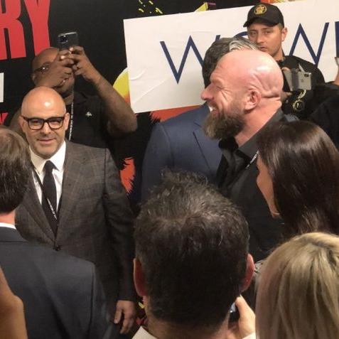 重量级拳击冠军争霸战激烈开战,最新比赛消息速递