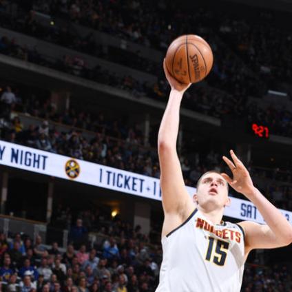 NBA西部最新排名解析(截至2025年XX月动态)