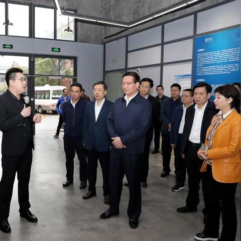 快手热门网红排名前十,魅力时刻大放送