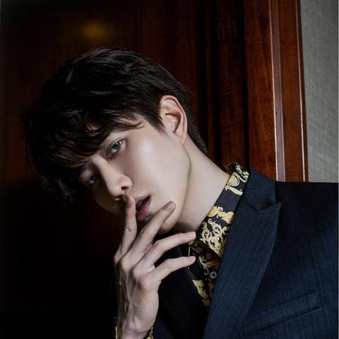 Mike微博最新动态展现活力运动风采