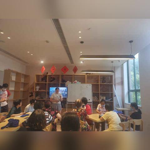 最新的：2025年天天彩精准资料—悬浮版和数字鸿沟