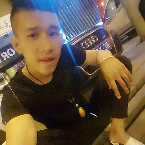 MC天佑最新照片揭秘，网红背后的故事