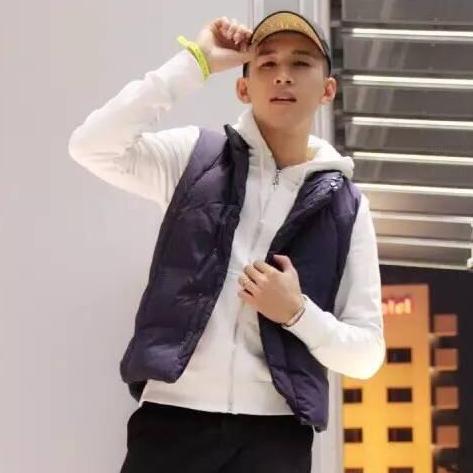 MC天佑最新照片揭秘,网红背后的故事