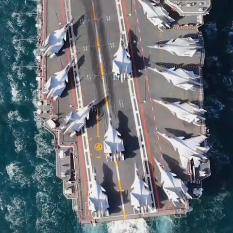 辽宁舰训练视频展现强悍实力