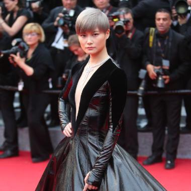 "澳门最精准正最精准龙门客栈免费"的:数据导向程序解析_35-26-03-05-08-11 T:351.25