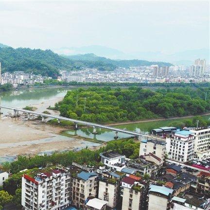 修水大桥道路设计更新与施工进展简介