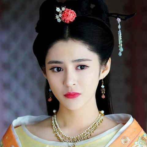 锦绣未央,最新剧情走向揭秘,璀璨剧照一览