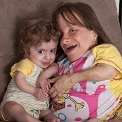 活力小舞者掀起全网热潮，最新搞笑跳舞视频来袭！