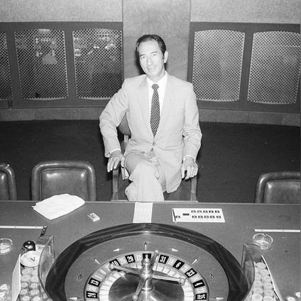 澳门一码一码100准确 官方,虎、鸡、马、龙_30-04-37-27-47-35 T:1318.751