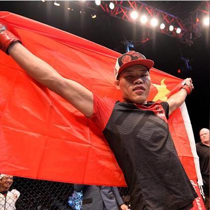 李景亮UFC最新战绩报告概览