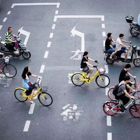 Ofo共享单车最新动态，退押金、业务重组与未来展望