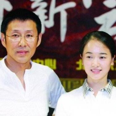 左小青时尚写真,魅力与风采一览