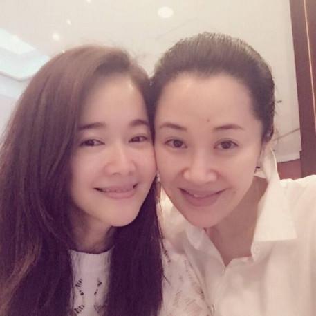 左小青时尚写真,魅力与风采一览