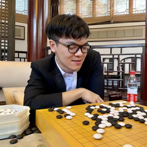 柯洁天元赛精彩对决,围棋天才的实力风采展现