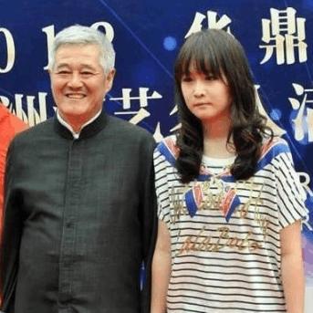 MC天佑发型新潮流,揭秘时尚秘密风向标