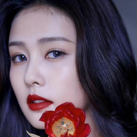 明星哥妹最新相册揭秘，粉丝热议话题热议榜