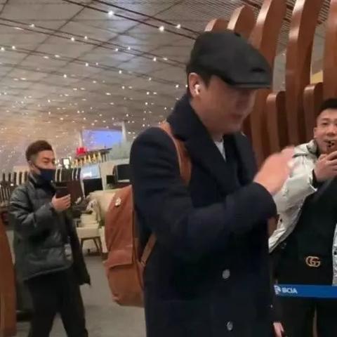 华少发型新风尚,引领潮流趋势