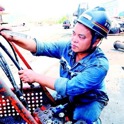 华荣能源最新动态更新