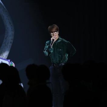 王嘉尔最新歌曲掀起狂潮，数字解析揭秘音乐魅力